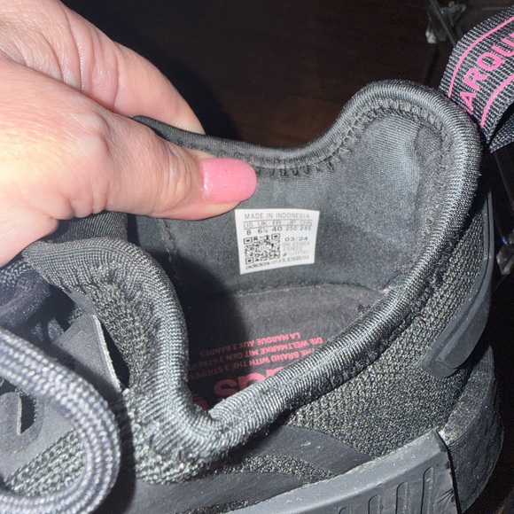 Adidas RMD R1 Core Black/Solar Pink Size 8 - Picture 8 of 8